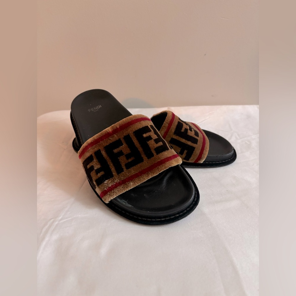 Fendi fuzzy logo slipper slides with chunky sole